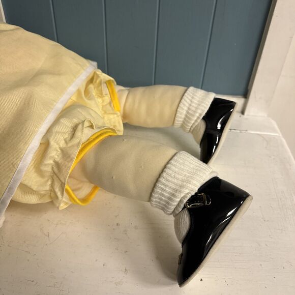 Vtg Handmade Jointed Cloth 18" Big Red Yarn Hair Rag Doll Rosebud Outfit 2001 - Picture 8 of 11